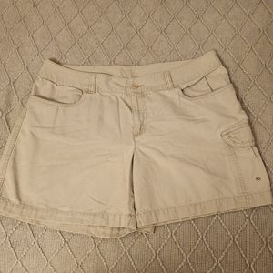 The North Face Khaki Shorts Size 14